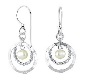 Circle Earrings - Twisted with Fresh Water Pearl